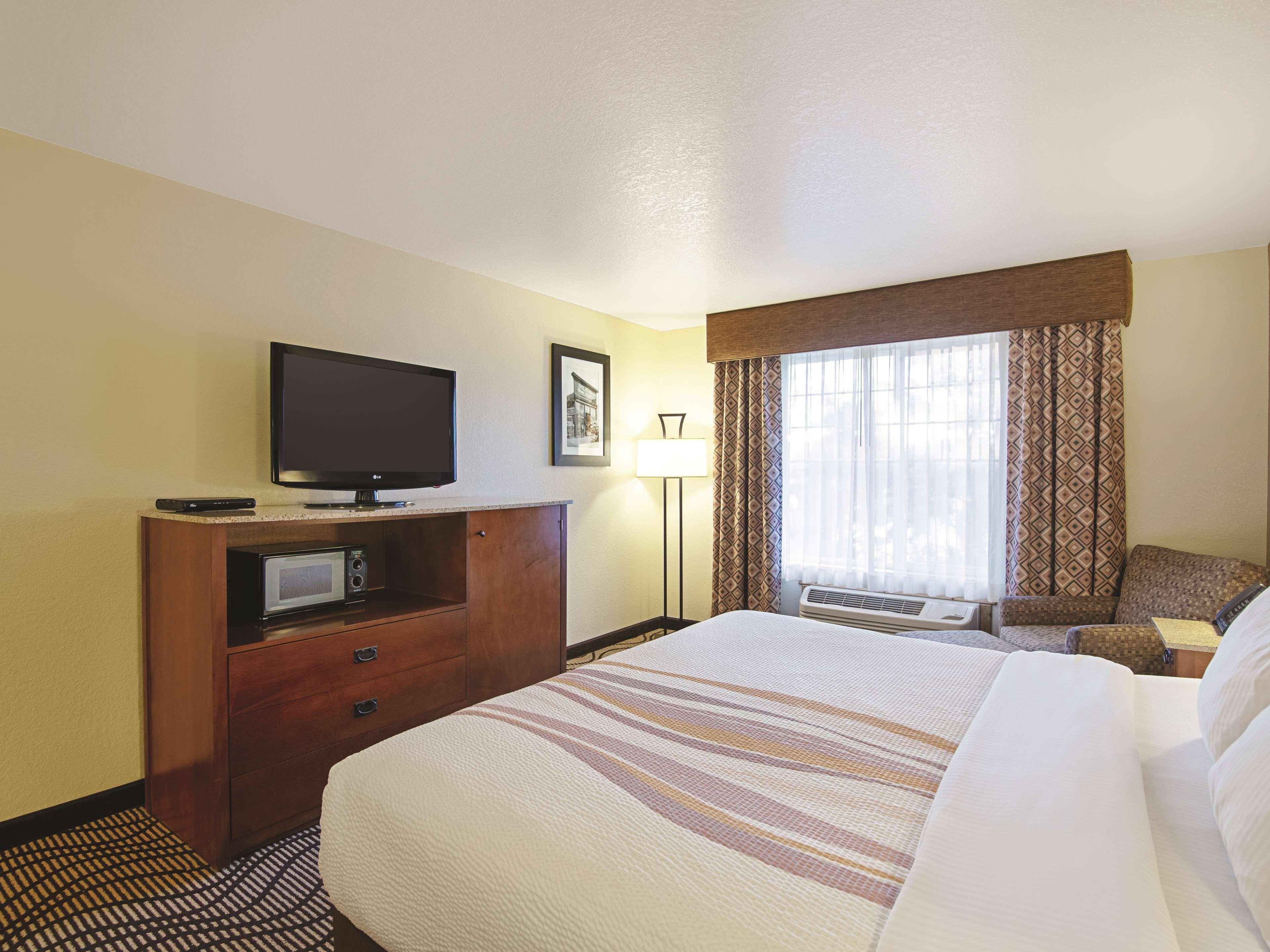 Best Western Plus Riverfront Hotel And Suites Грейт-Фолс Экстерьер фото