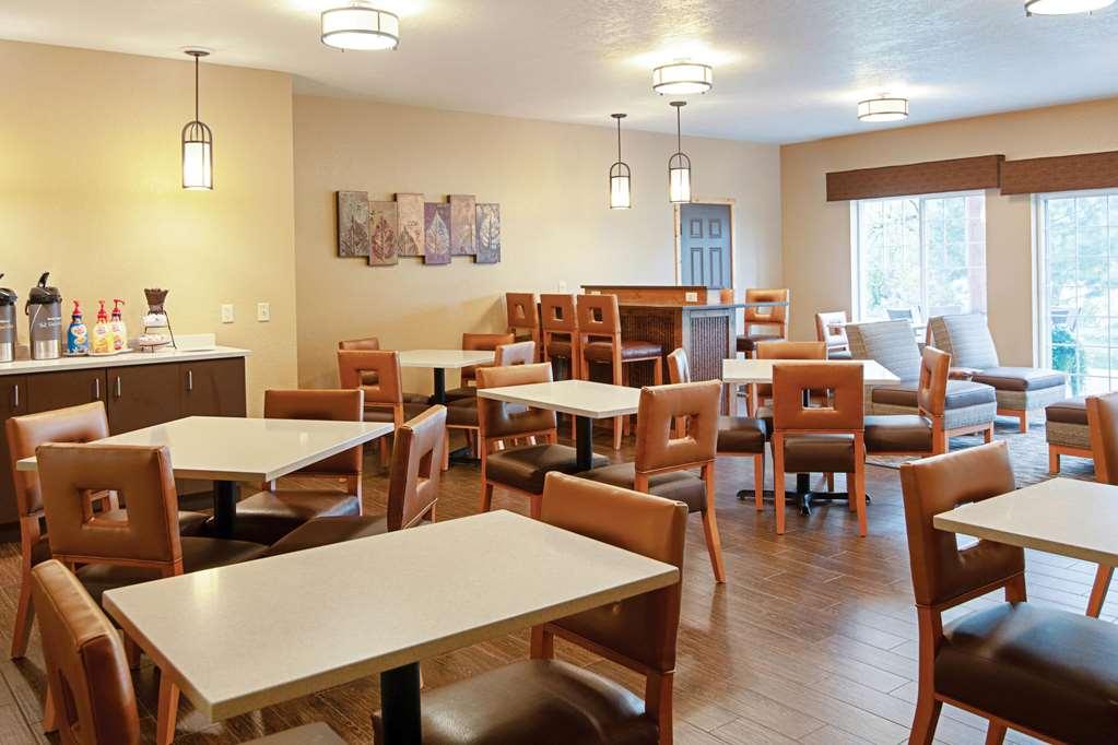 Best Western Plus Riverfront Hotel And Suites Грейт-Фолс Экстерьер фото